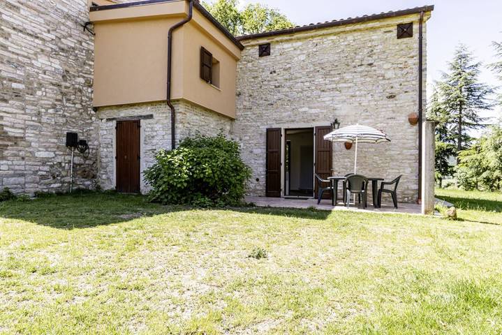 Appartamento per 4 persone, con Giardino a Fossombrone