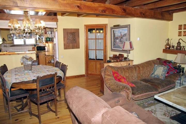 Location de vacances pour 12 personnes, avec jardin et terrasse dans Salardú - 2