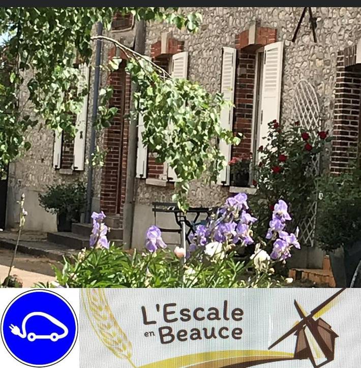 Location de vacances pour 3 personnes, avec Terrasse et Jardin à Paray-Douaville