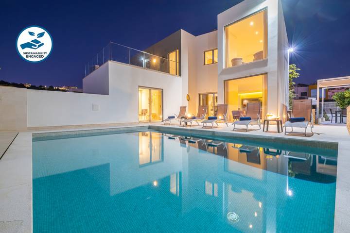 Villa für 10 Personen, mit Balkon und Terrasse sowie Garten in Portugal