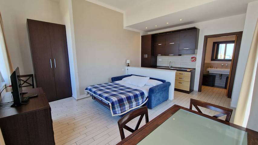 Ferienwohnung für 2 Personen, mit Garten und Ausblick in Livorno - 2