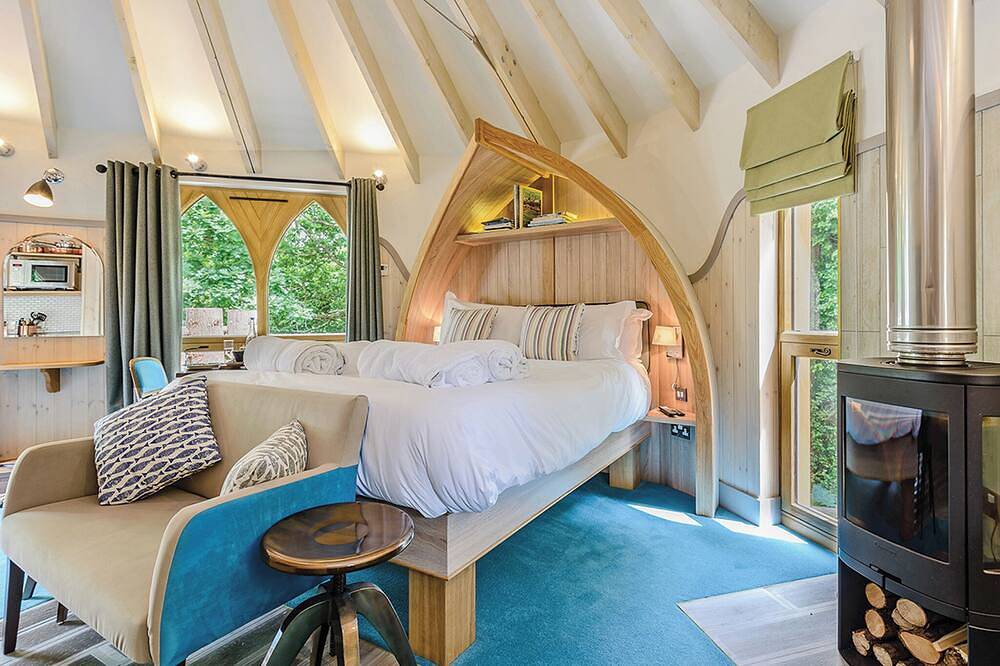 Woodside Bay Treehouse in Wootton Bridge, Isle of Wight