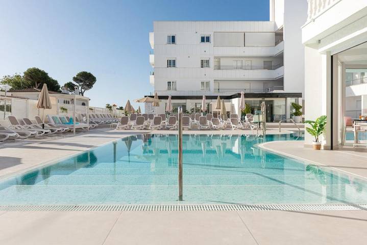 Hotel für 2 Personen, mit Terrasse und Pool in Son Moll