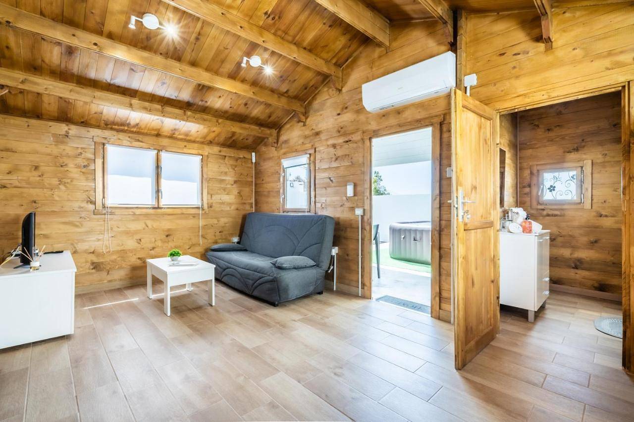 Two-Bedroom House in Barrio Los Menores, Adeje