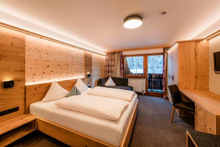 BnB für 4 Personen, mit Terrasse und Garten in Wildschönau