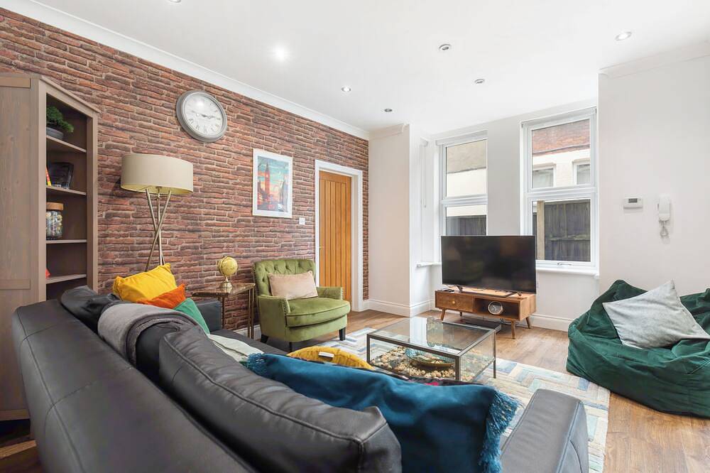 Apartment for 6 People in High Wycombe, Buckinghamshire