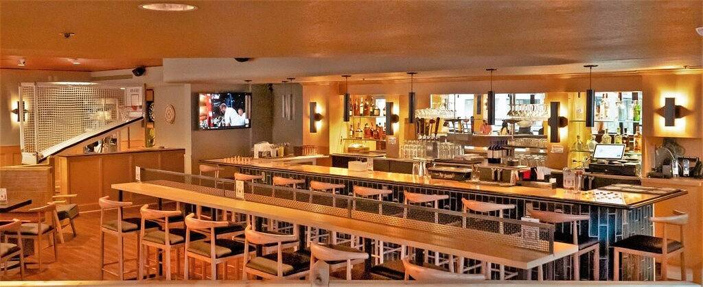 Hotel for 2 people, with pool in Bellevue