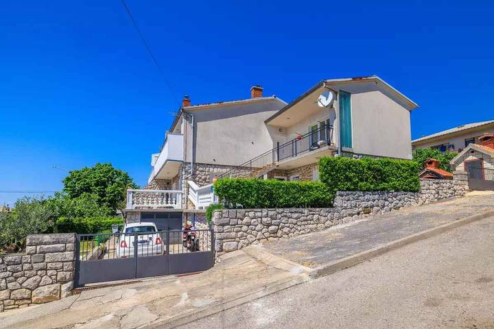 Ferienwohnung für 2 Personen, mit Balkon und Garten in Novi Vinodolski - 4