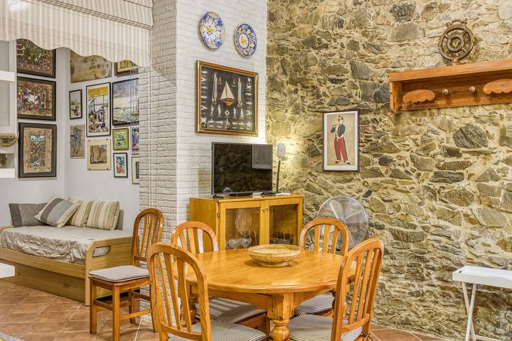 Apartamento entero, Apartamento 'La Pau De Portbou 1' con Wi-Fi in Portbou, Alt Empordà