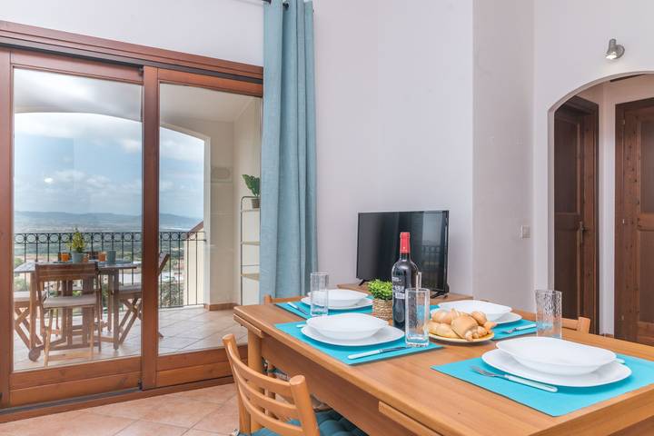 Gîte pour 5 personnes, avec piscine et balcon à Badesi - 3