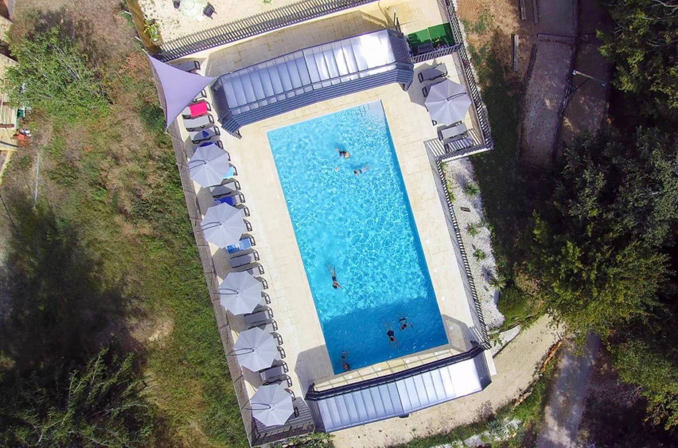 Glamping „Luxus Safari-Zelt“ mit Gemeinschaftspool in Calviac-en-Périgord, Périgord Noir