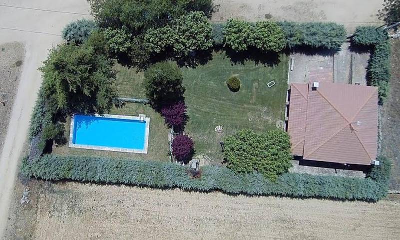 Casa rural para 12 personas, con piscina además de vistas y jardín, Familias con niños en Comarca de Ávila - 3