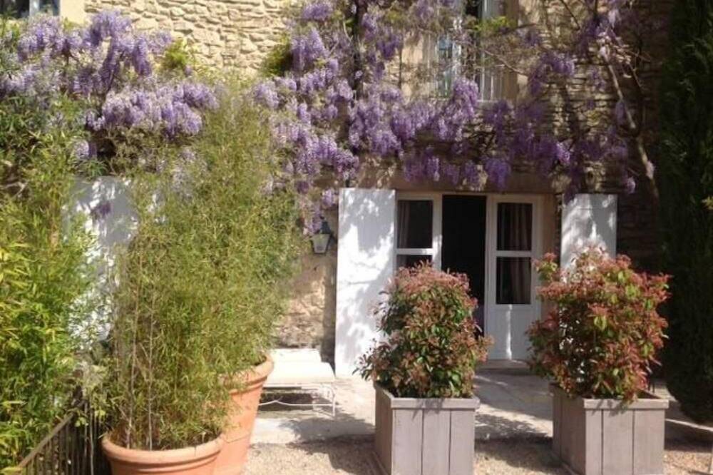 Casa / apartamento rural - Lagnes- Isle-Sur-La-Sorgue in Lagnes, Parque natural regional del Luberon