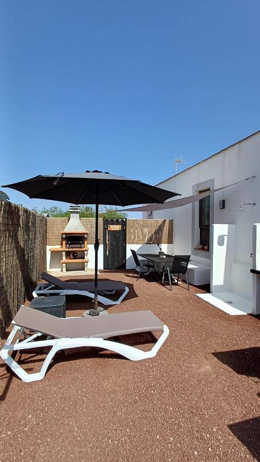 Location de vacances pour 4 personnes, avec vue ainsi que jardin et piscine à Villaverde - 4