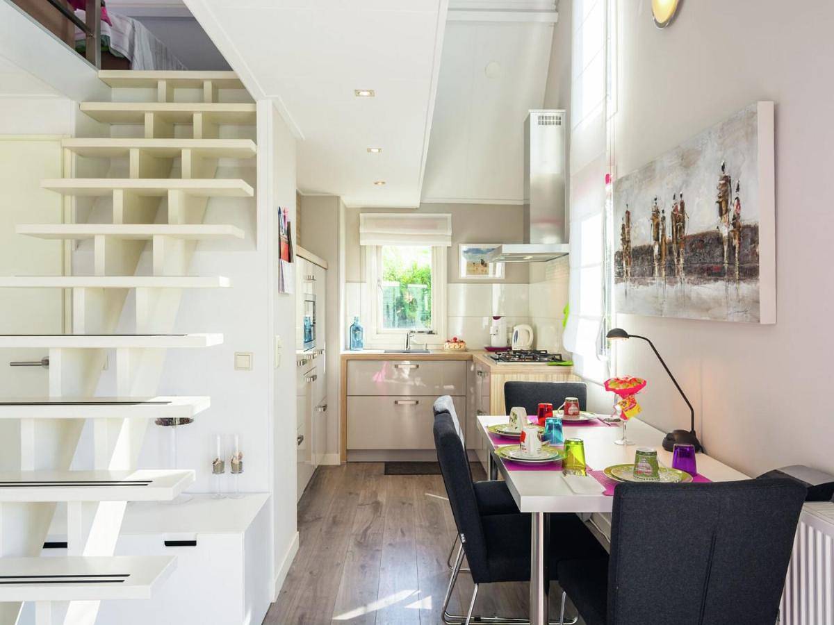 Modern Holiday Home in Kattendijke with a Garden in Niederländische Nordsee
