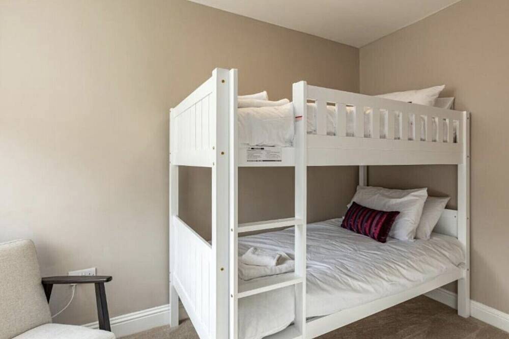 Ganze Wohnung, Free Parking | Sleeps 7 | 2 Bedrooms | Nice Area in Scottish Borders