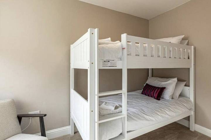 Ganze Wohnung, Sleeps 7 | 2 Bedrooms | Nice Area in Scottish Borders