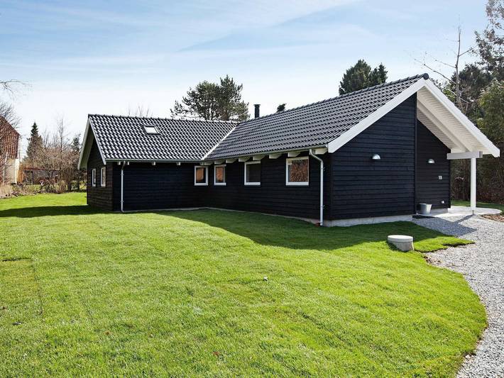 Hus för 14 Personer, med trädgård samt pool och terass och bastu, med husdjur i Danmark