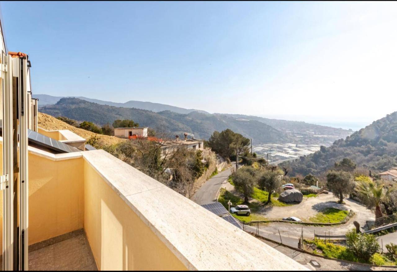 Appartement entier, Casetta Panorama - Vista mare panoramica 2 camere relax in San Giacomo (Camporosso), Camporosso