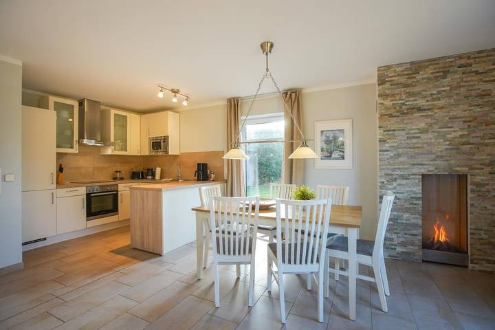 Ferienwohnung für 6 Personen, mit Terrasse und Garten