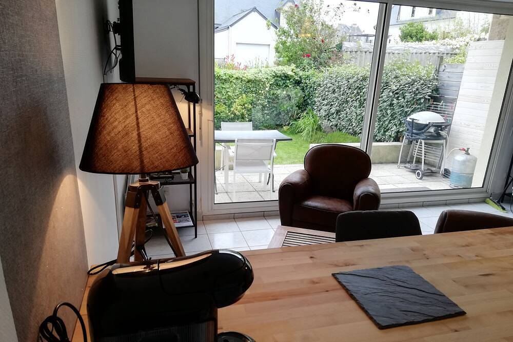 Appartement entier, A 20m de la plage Studio avec son jardin privé in Roscoff, Ceinture Dorée