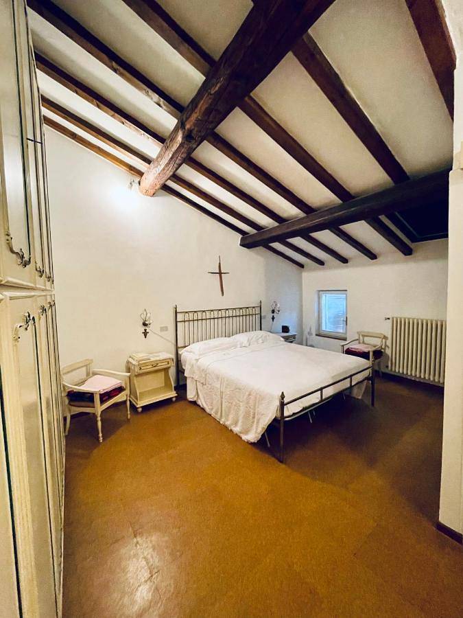 Chambre d’hôte pour 4 personnes, avec vue sur le lac ainsi que jardin et vue à Mantoue - 2