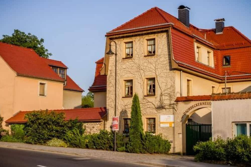 Ganze Wohnung, Moderne Ferienwohnung in Pillnitz in Loschwitz, Dresden