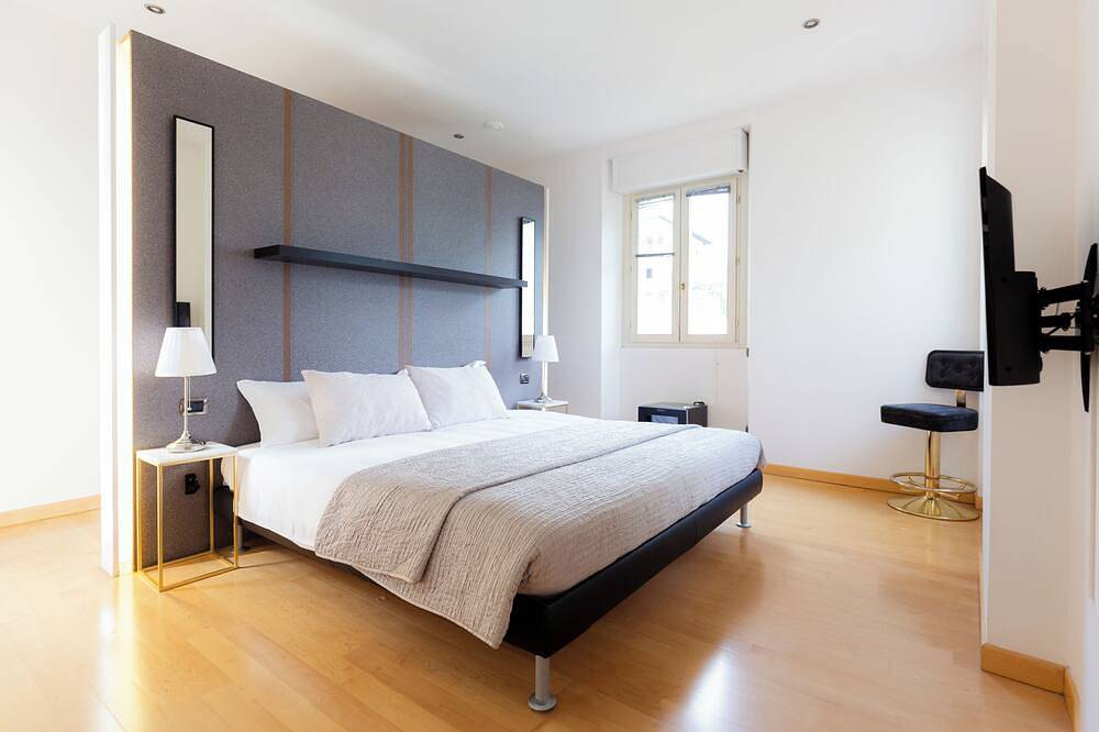 Ganze Wohnung, Luxury Apartment with shared pool in Laglio, Comer See