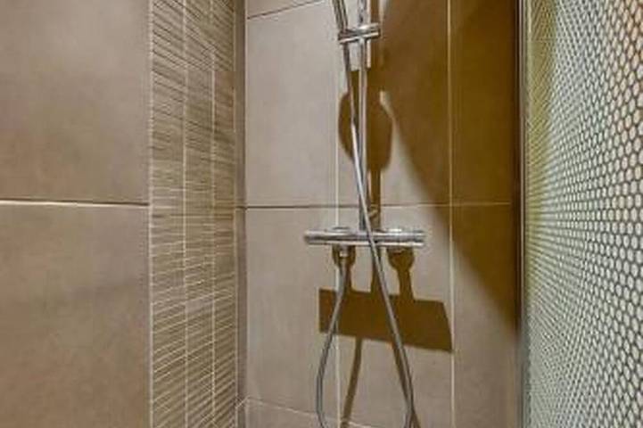 Ganze Wohnung, Le Fabuleux - Gemütliche Wohnung nur 10 Minuten mit der Metro von Paris, mit allem Komfort in Saint-Mandé, Val-de-Marne