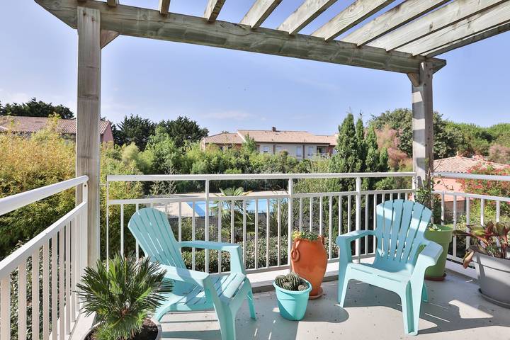 Ferienwohnung für 4 Personen, mit Balkon und Pool