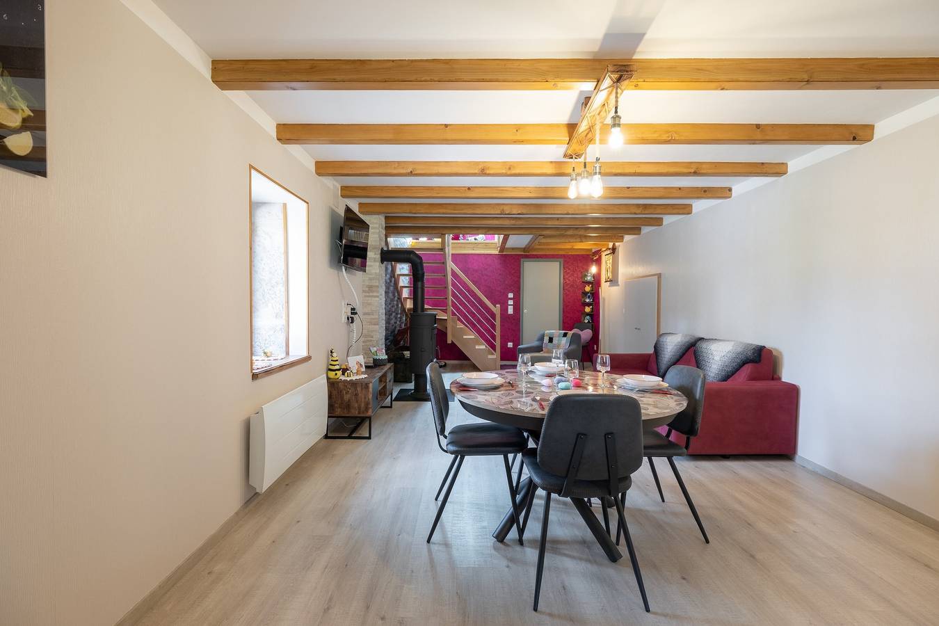 Gîte « Gîte Des Roches » con terraza privada, jardín privado y Wi-Fi in Le Clerjus, Región de Épinal