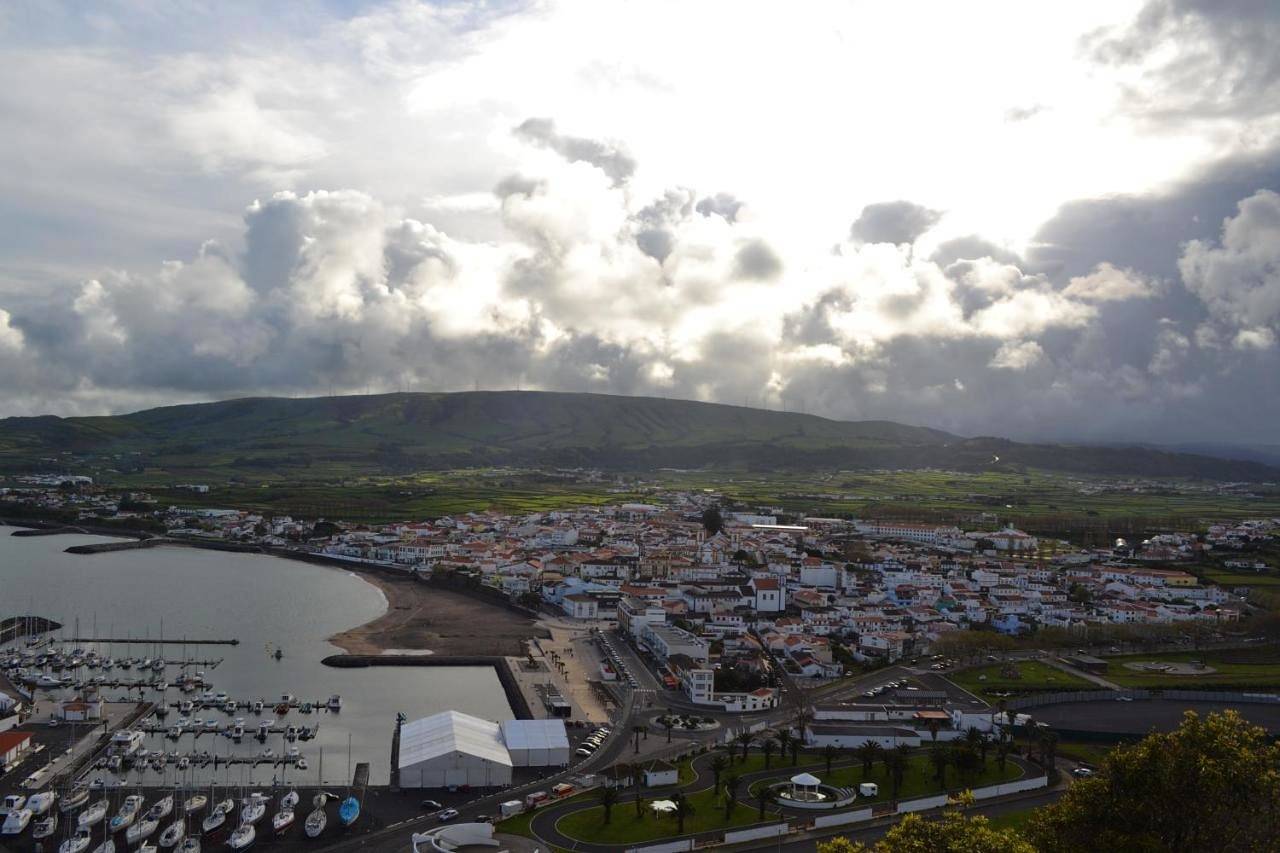 Apartamento inteiro, Apartment in Praia da Vitória, Terceira