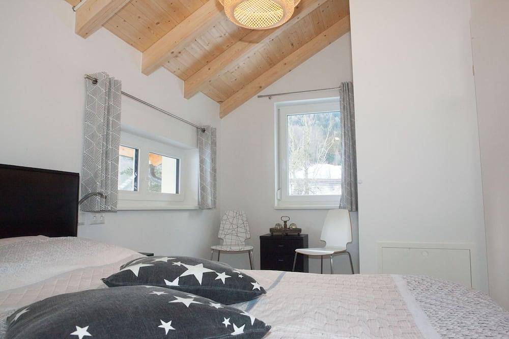 Nuove case di lusso con ampio giardino su una pista da sci vicino a Italia e Slovenia in Pohorje, Arnoldstein