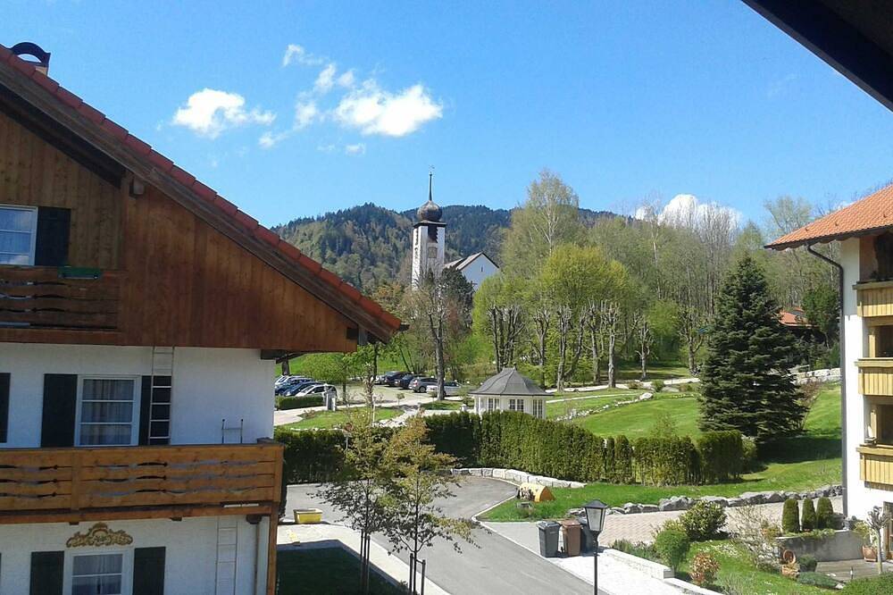 Apartment No. 6, 2nd floor, west balcony - Gästehaus Johanna in Bad Wiessee, Bavarian Alps
