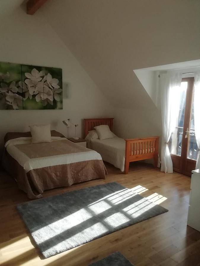 Chambre d’hôte pour 2 personnes, avec Balcon et Terrasse ainsi que Jardin et Vue à Josselin