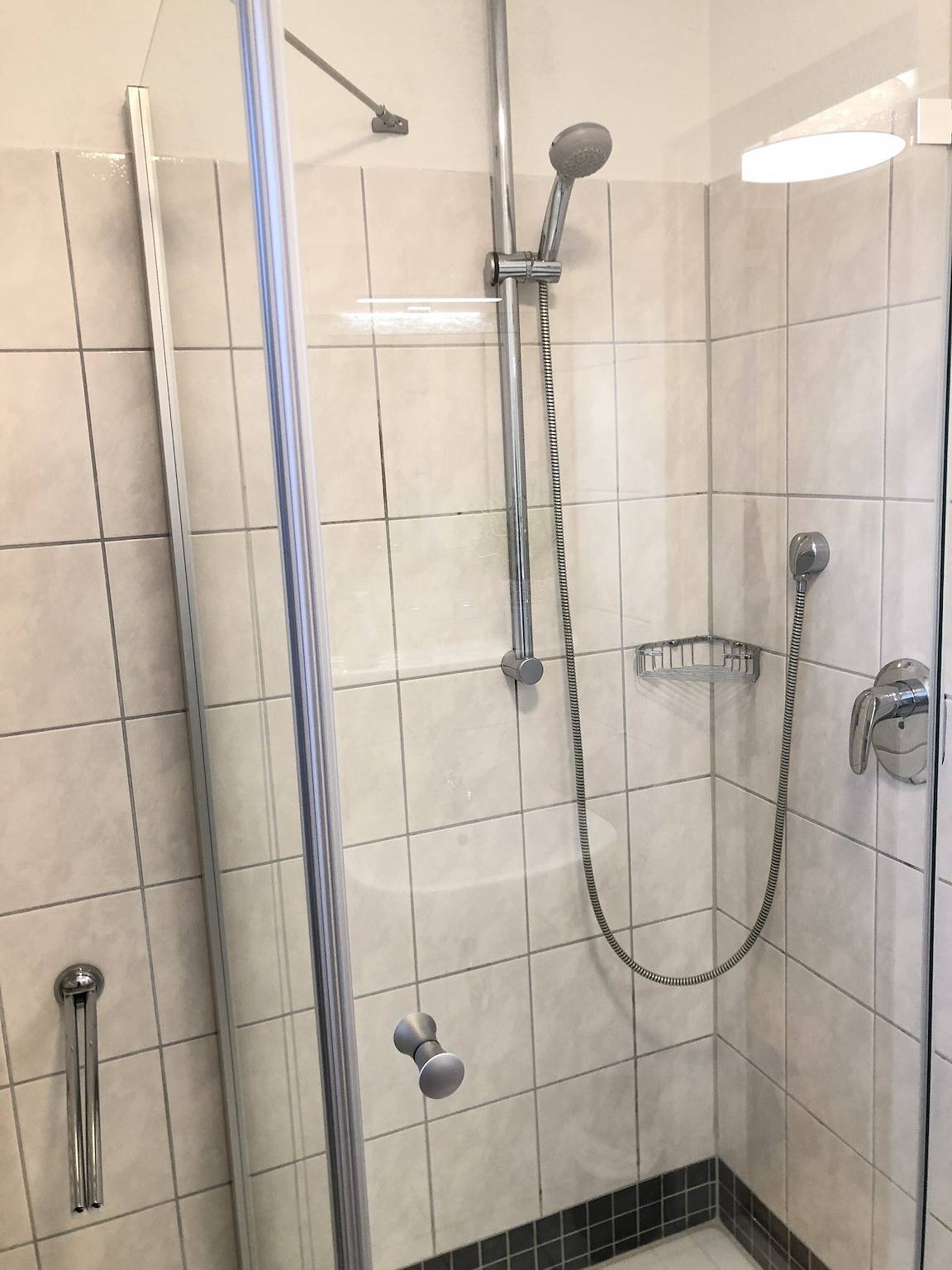 Ganze Wohnung, Ferienwohnung 'Unser Kleines Juwel' mit Balkon und Wi-Fi in Sellin, Rügen