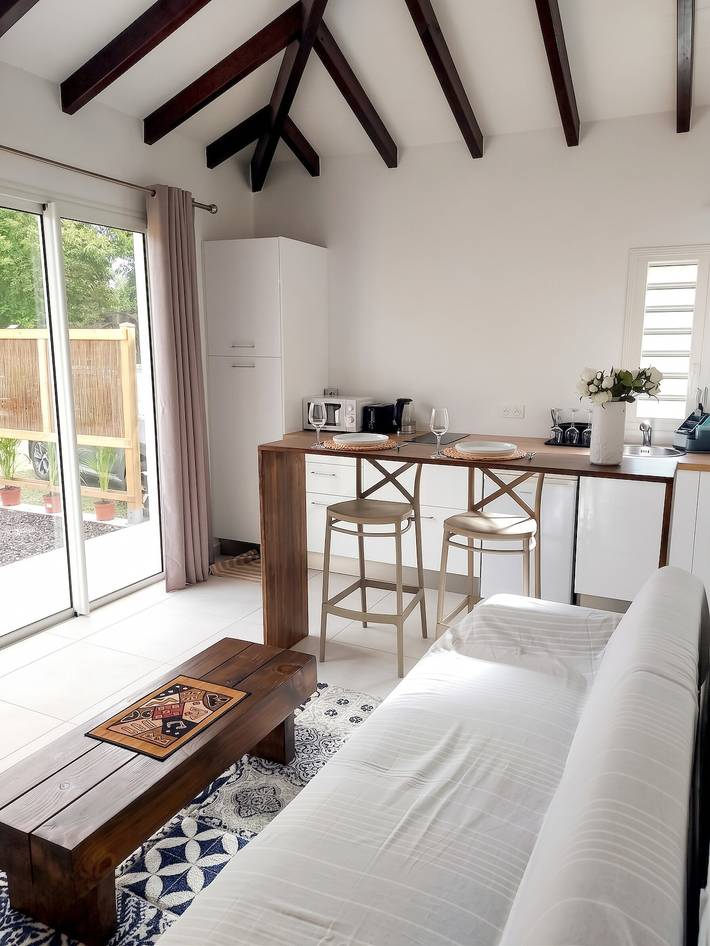 Apartamento entero, Apartamento en Ducos — 35 m² con jardín in Ducos (Martinica), Martinica