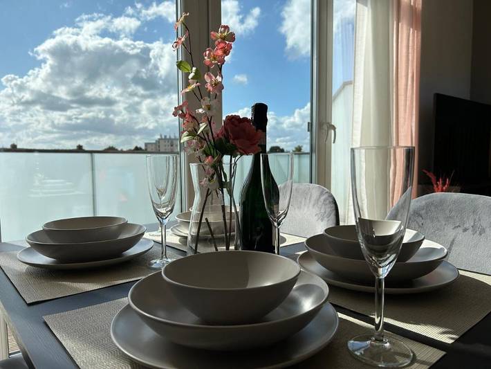 Ferienwohnung für 6 Personen, mit Balkon und Terrasse sowie Ausblick in Oldenburg