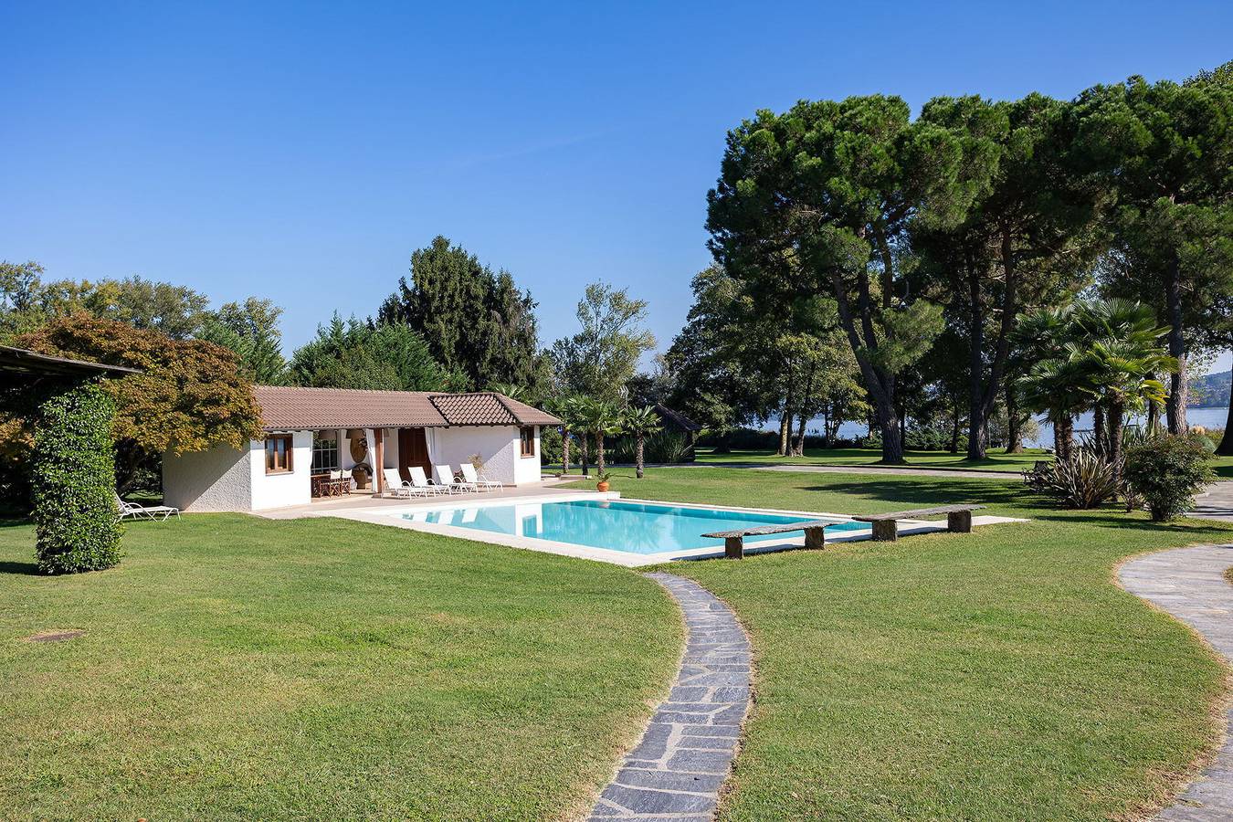 Villa Brin in Lesa, Lago Maggiore (Piemonte)