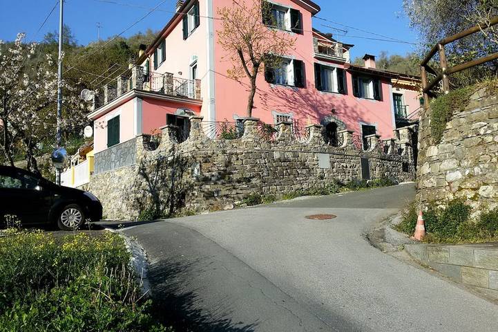 Agriturismo per 6 persone, con giardino in Provincia di Genova