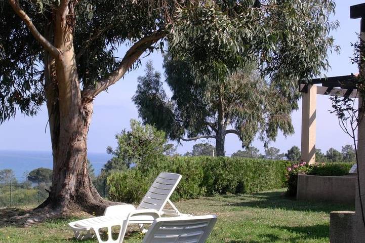 Location de vacances pour 5 personnes, avec Terrasse et Jardin à Solaro