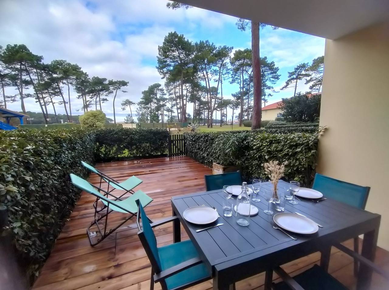 Apartamento entero, Apartamento «La Canopée» con vistas al lago, piscina compartida y aire acondicionado in Soustons, Côte d’Argent