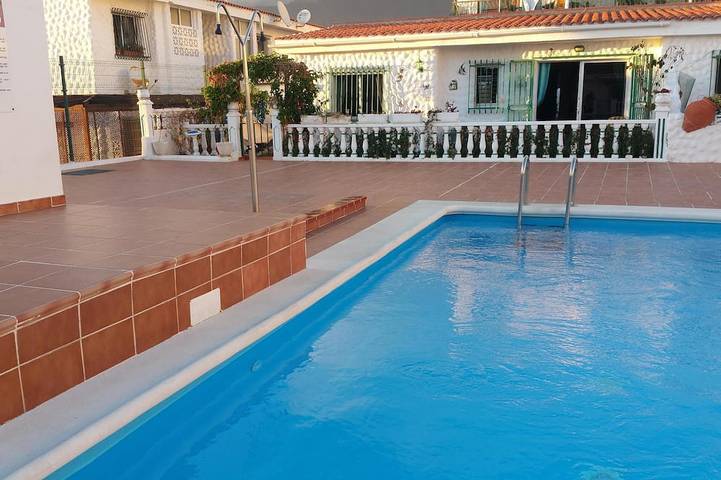 Bungalow für 11 Personen, mit Balkon und Garten sowie Pool an der Costa Adeje