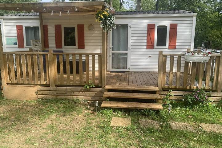 Location de vacances pour 6 personnes, avec piscine à Saint-Chéron