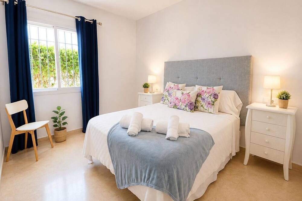 Modernes Bungalow 20m vom Strand mit Klimaanlage und Wlan in Saladillo Benamara, Estepona