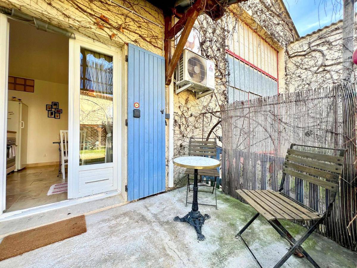 Appartement entier, Lou Maestoso - Cosy, Campagne, Clim, 2 personnes in Lançon-Provence, Côte méditerranéenne (France)