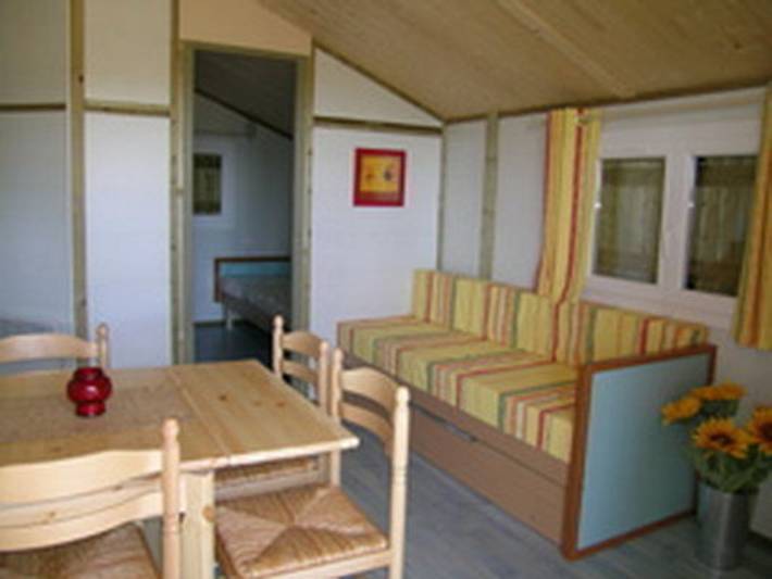 Gîte pour 5 personnes, avec piscine ainsi que terrasse et jardin, animaux acceptés dans Allier - 3
