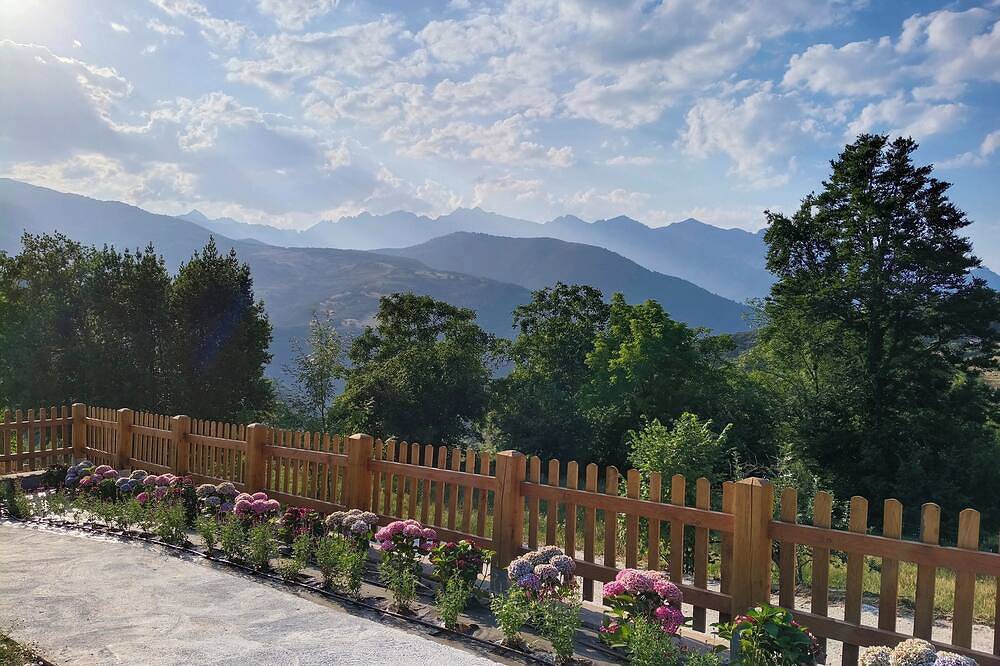 Ganze Wohnung, Apartment with views to the Picos de Europa 4 pax - 1 in Vega de Liébana, Cordillera Cantábrica