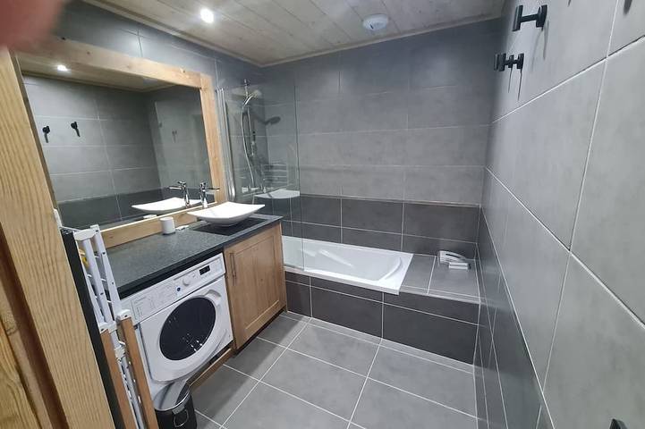 Gîte pour 9 personnes, animaux acceptés à Sainte-Foy-Tarentaise - 3