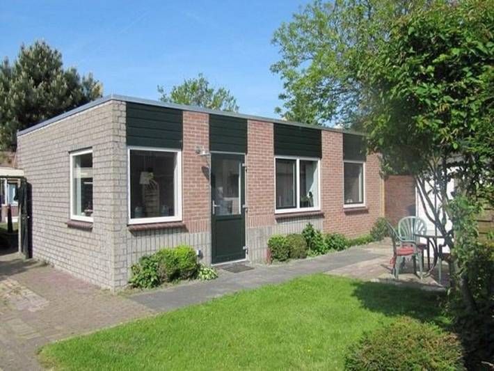 Ferienhaus für 4 Personen, mit Garten in Petten